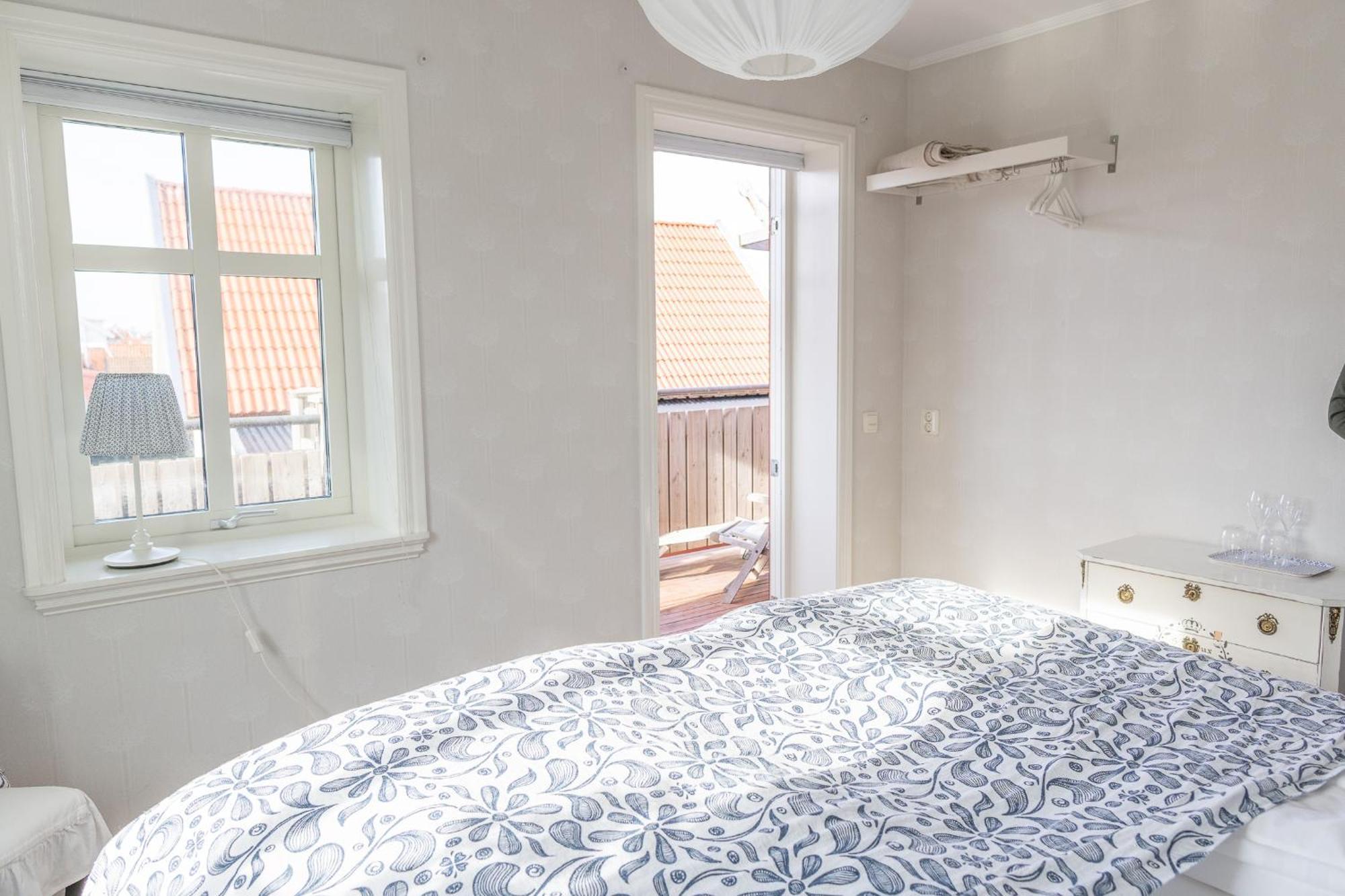 Lotshotellet Karingon Buitenkant foto