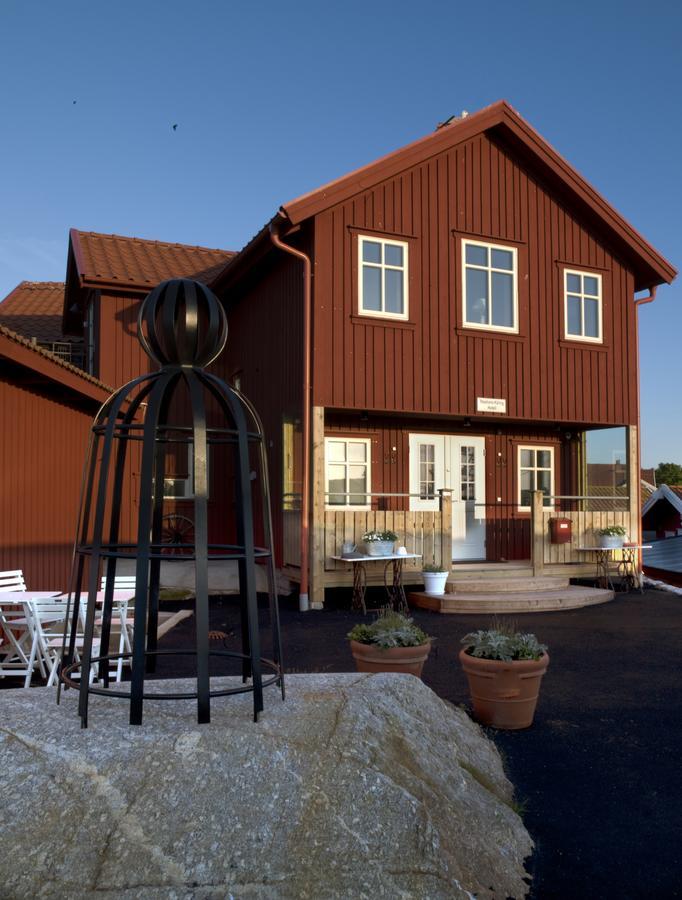 Lotshotellet Karingon Buitenkant foto